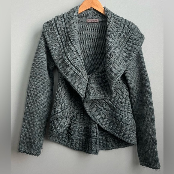 Elsamanda Shawl Collared Tie Front Rounded Hem Cardigan Size M - Picture 2 of 5